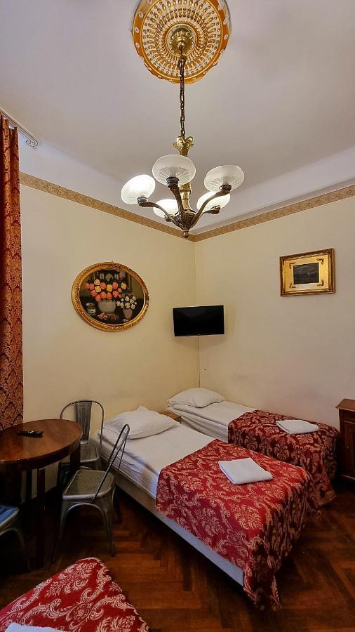 Vavelsky Apartments - Old Town คราคูฟ ภายนอก รูปภาพ