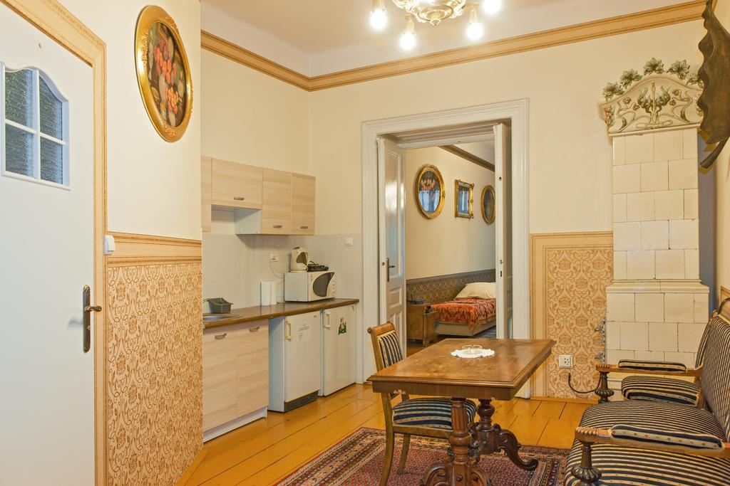 Vavelsky Apartments - Old Town คราคูฟ ภายนอก รูปภาพ
