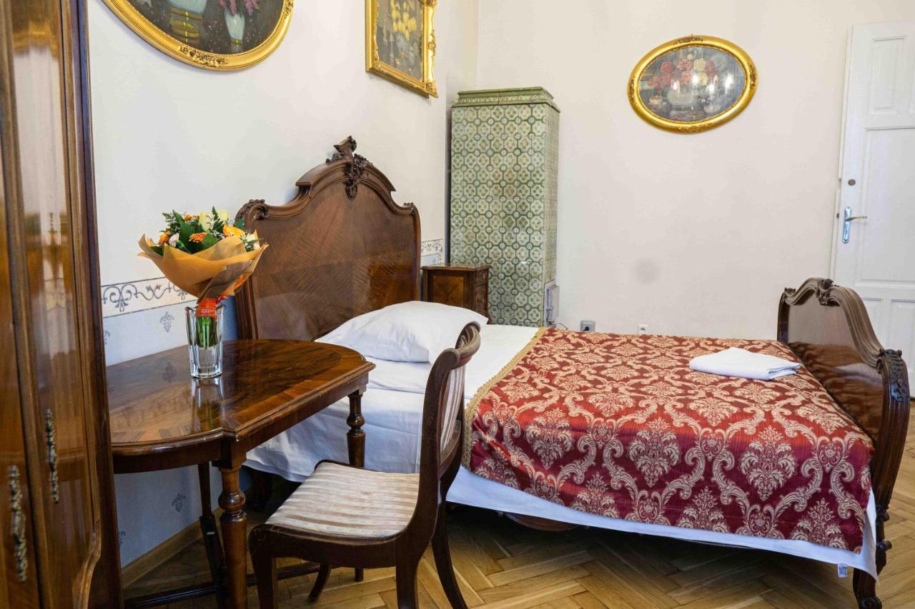Vavelsky Apartments - Old Town คราคูฟ ภายนอก รูปภาพ