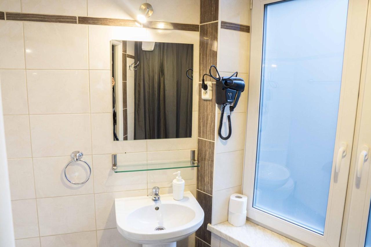 Vavelsky Apartments - Old Town คราคูฟ ภายนอก รูปภาพ